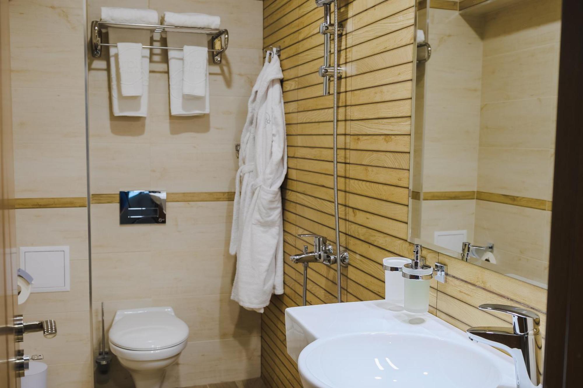 בלאגובגראד Spa Hotel Orbita מראה חיצוני תמונה